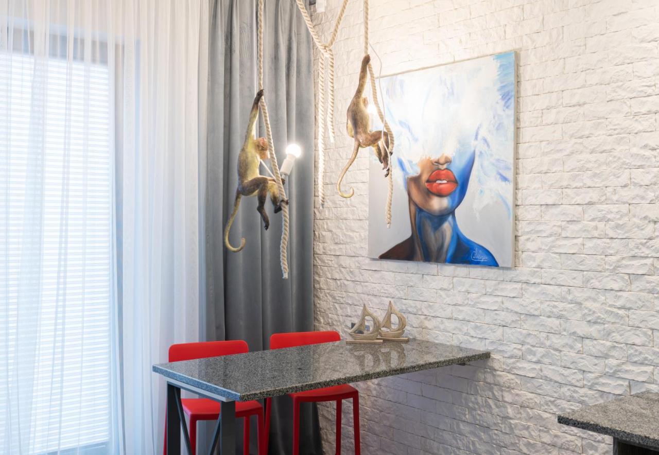 אודסה Mr Grey Boutique Hotel מראה חיצוני תמונה